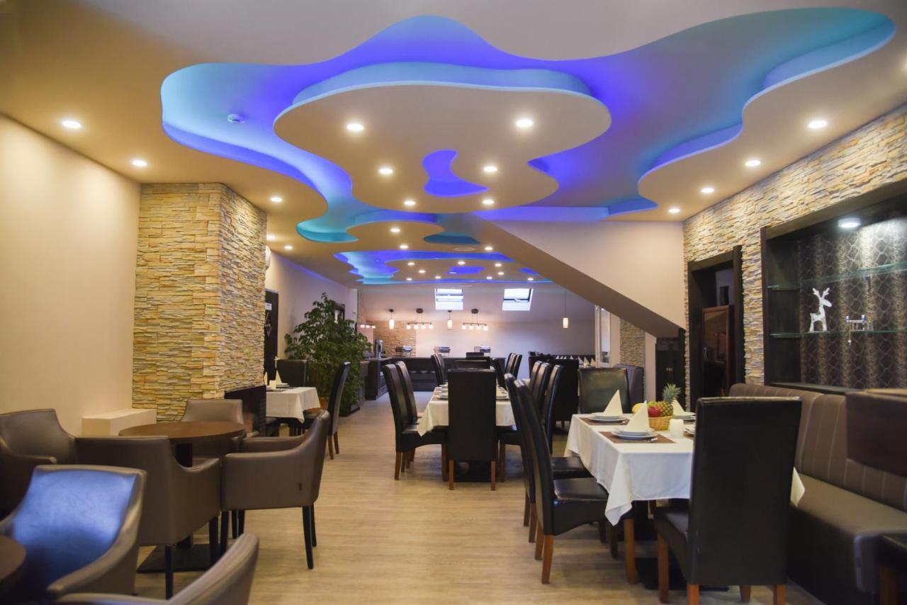 Oazis Wellness Panzio Hotel 3*
